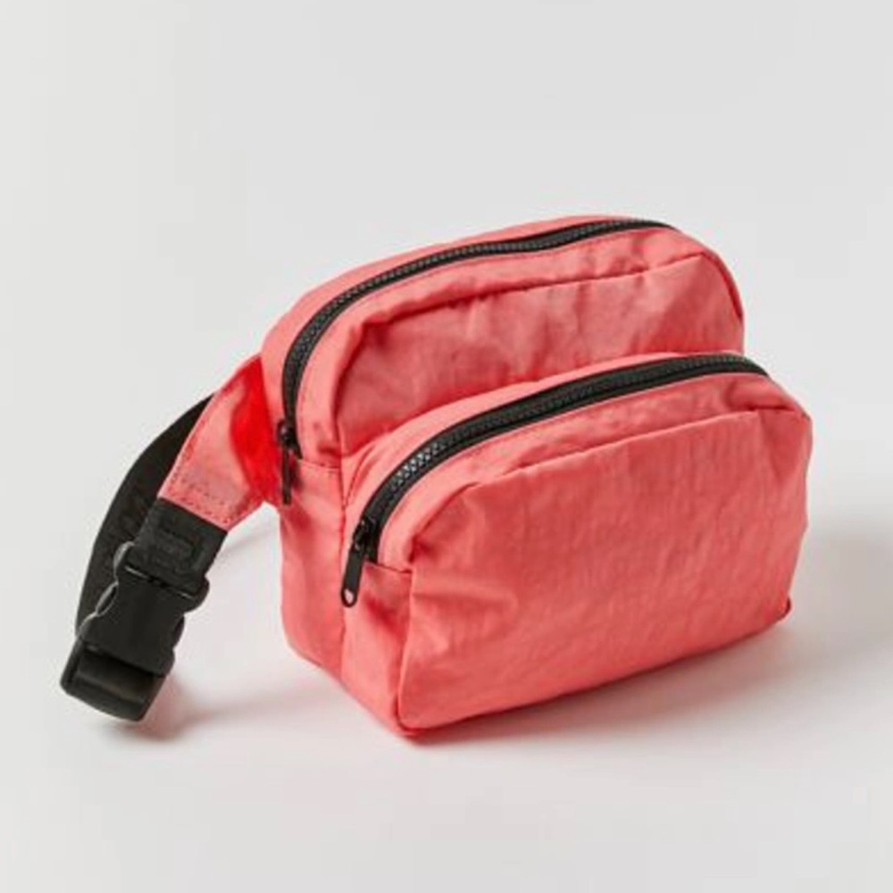 ✨BNWT - BAGGU Fanny Pack - Watermelon✨
